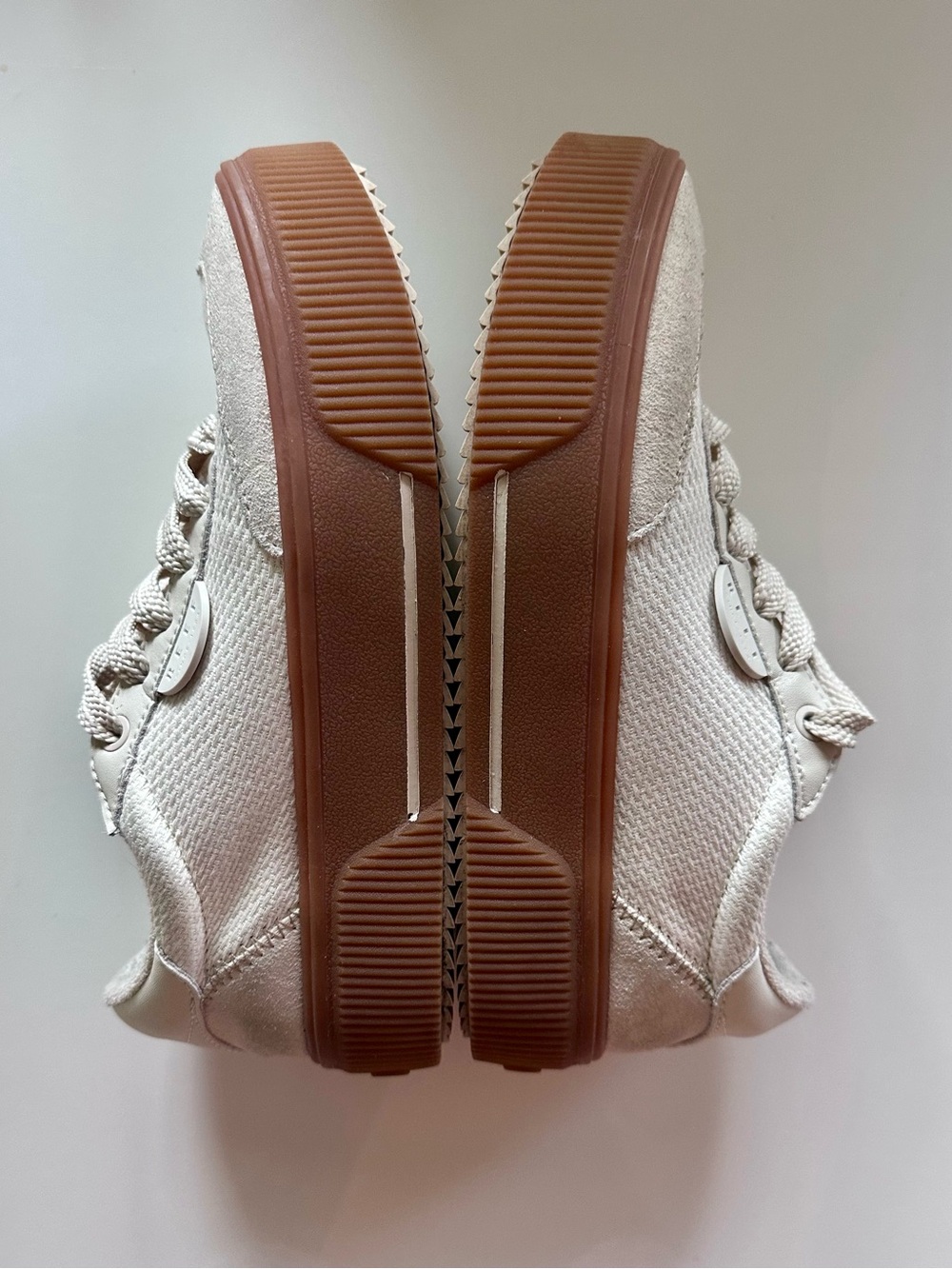 Reef | Lay Day Lift sneaker in Vintage/Gum - Picture 12 of 14